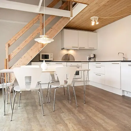 Ho Centre * Blåvand